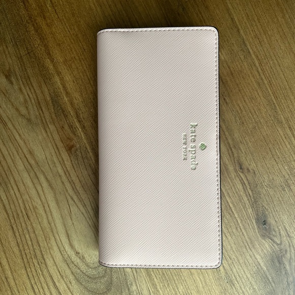 Kate Spade New York Staci Large Slim Bifold Wallet In Chalk Pink - Picture 2 of 4